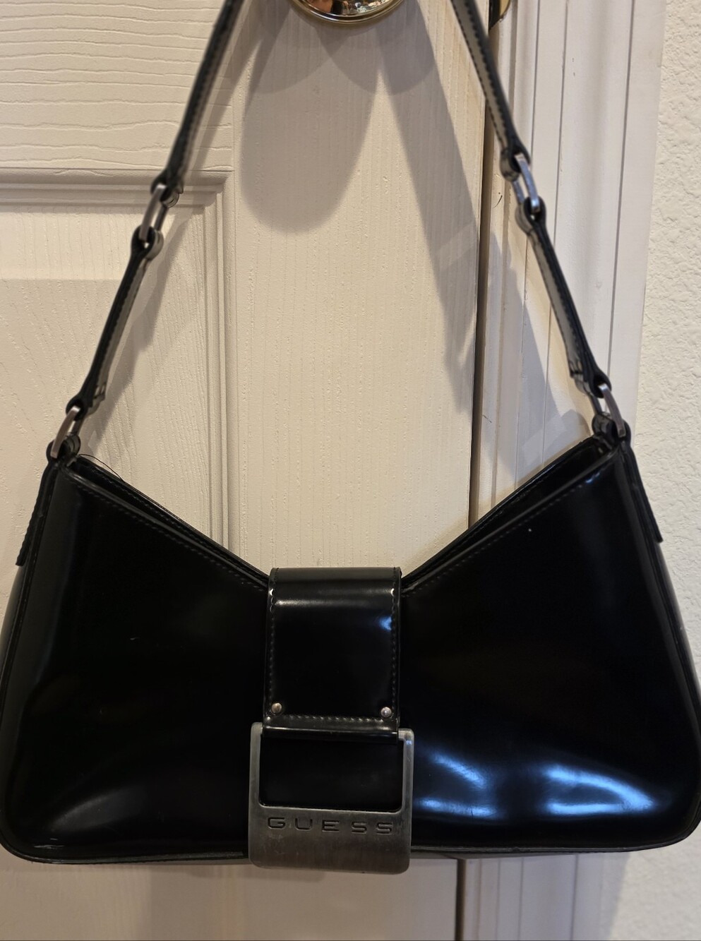Vintage Y2K GUESS Black Patent Leather Baguette Shoulder Bag with Oversized Logo